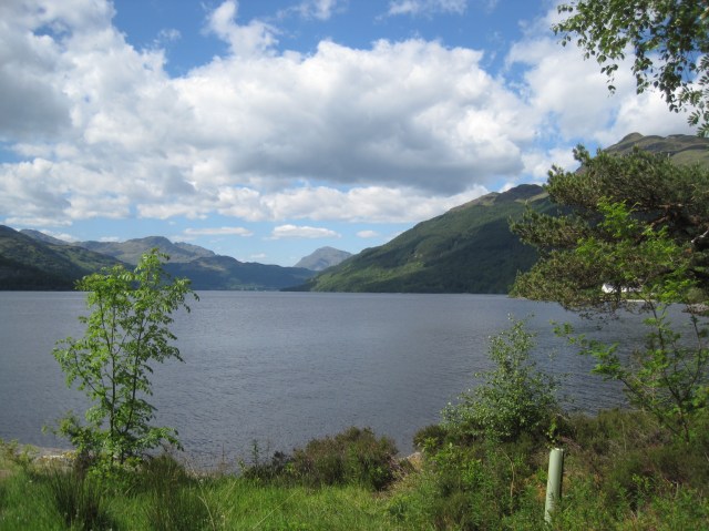 On "The Bonnie Banks o' Loch Lomond" 