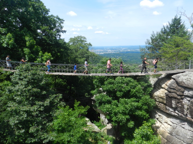 Swing bridge, Rock City